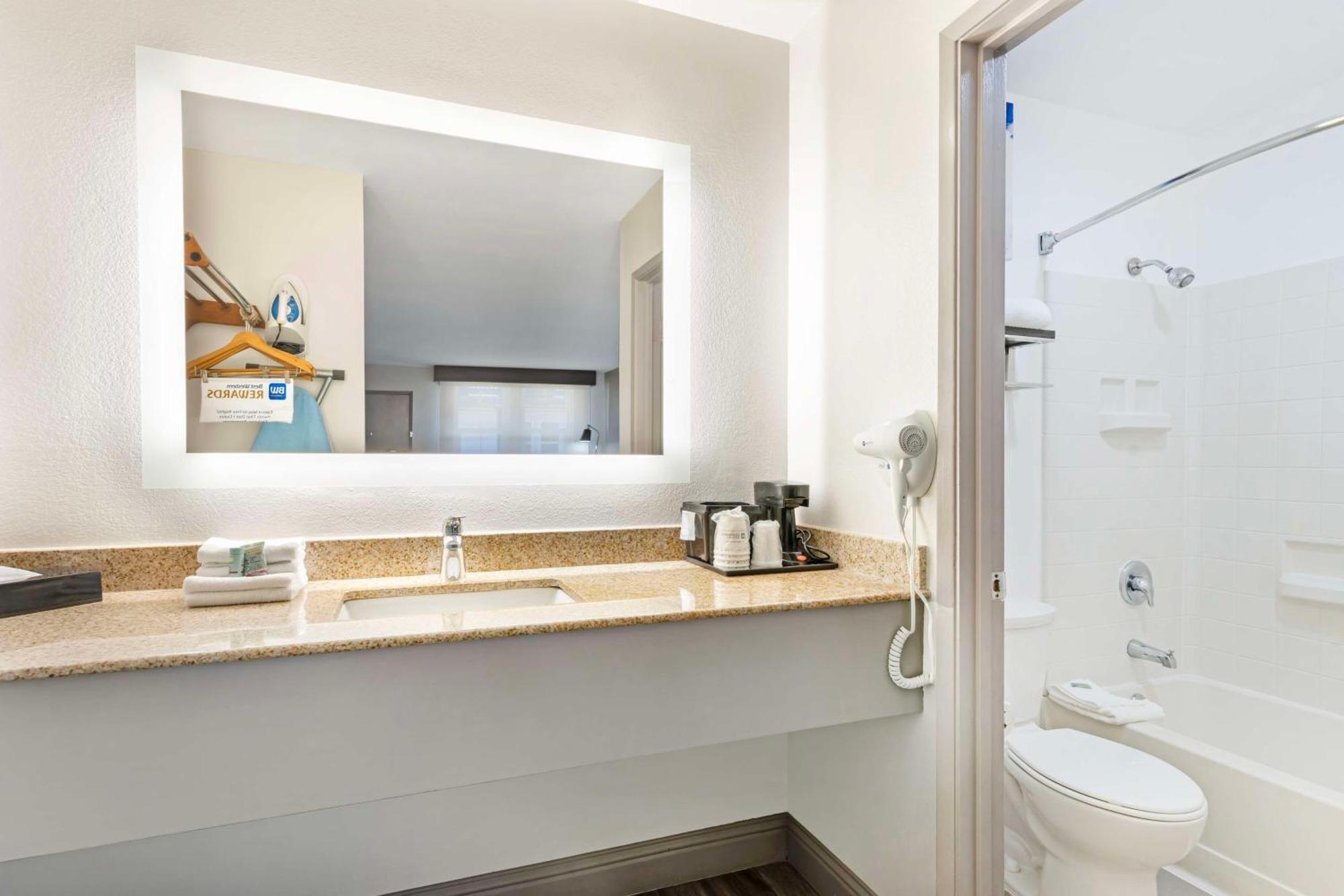 Best Western Marina State Beach Εξωτερικό φωτογραφία