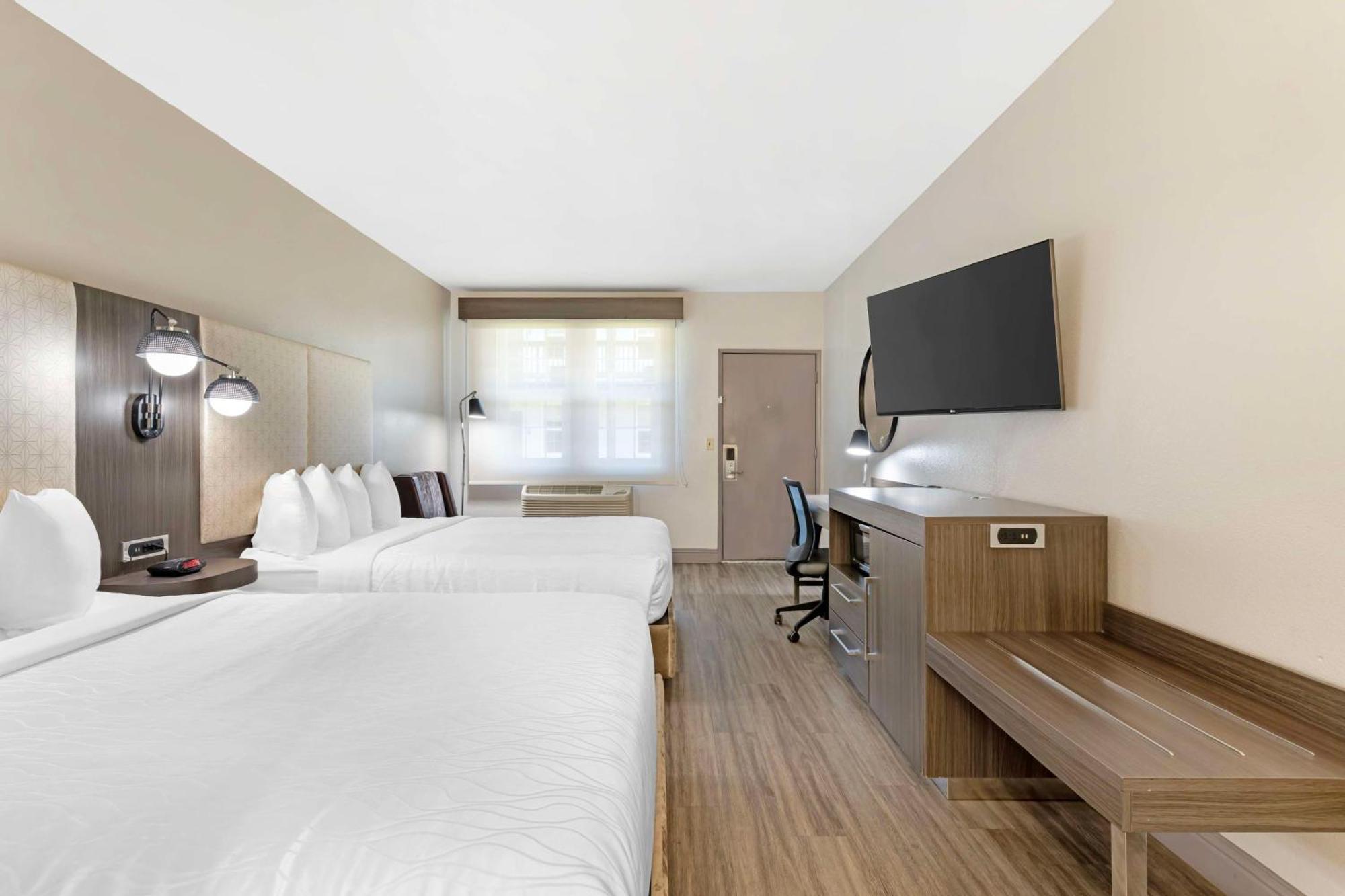 Best Western Marina State Beach Εξωτερικό φωτογραφία